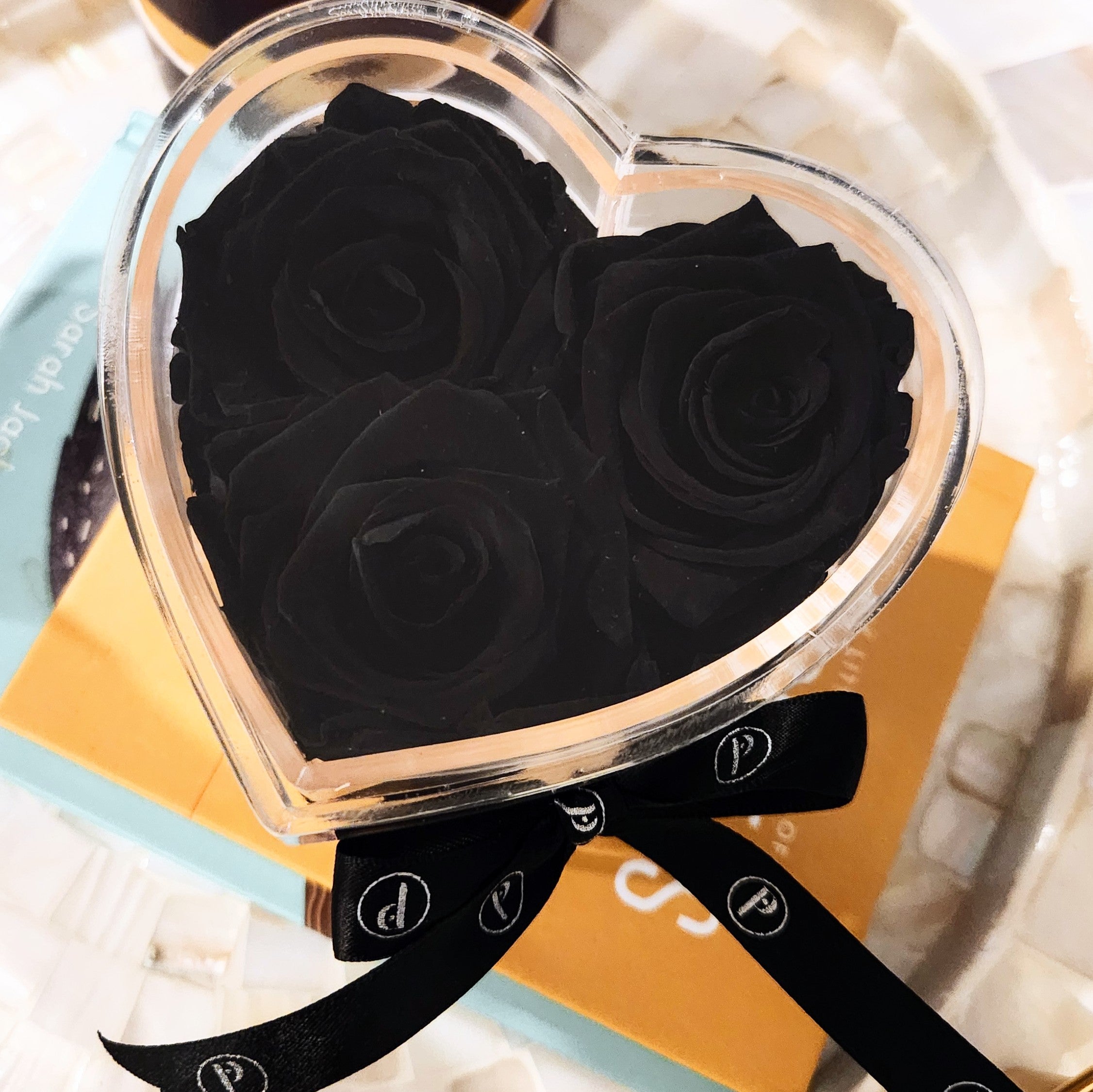 Heart-Shaped Acrylic Box of 3 Infinity Roses