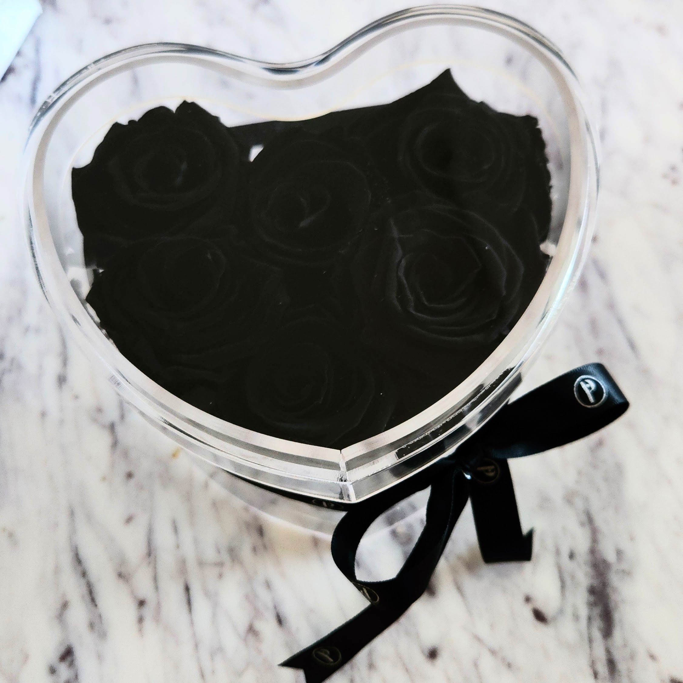 Heart-Shaped Acrylic Box of 6 Infinity Roses