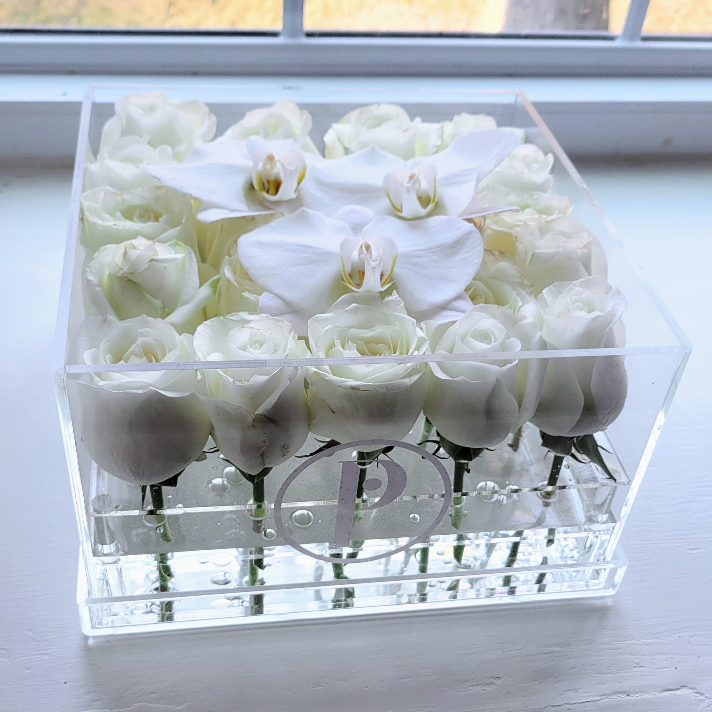 The Saint Deluxe | Beautiful White Roses and Orchid