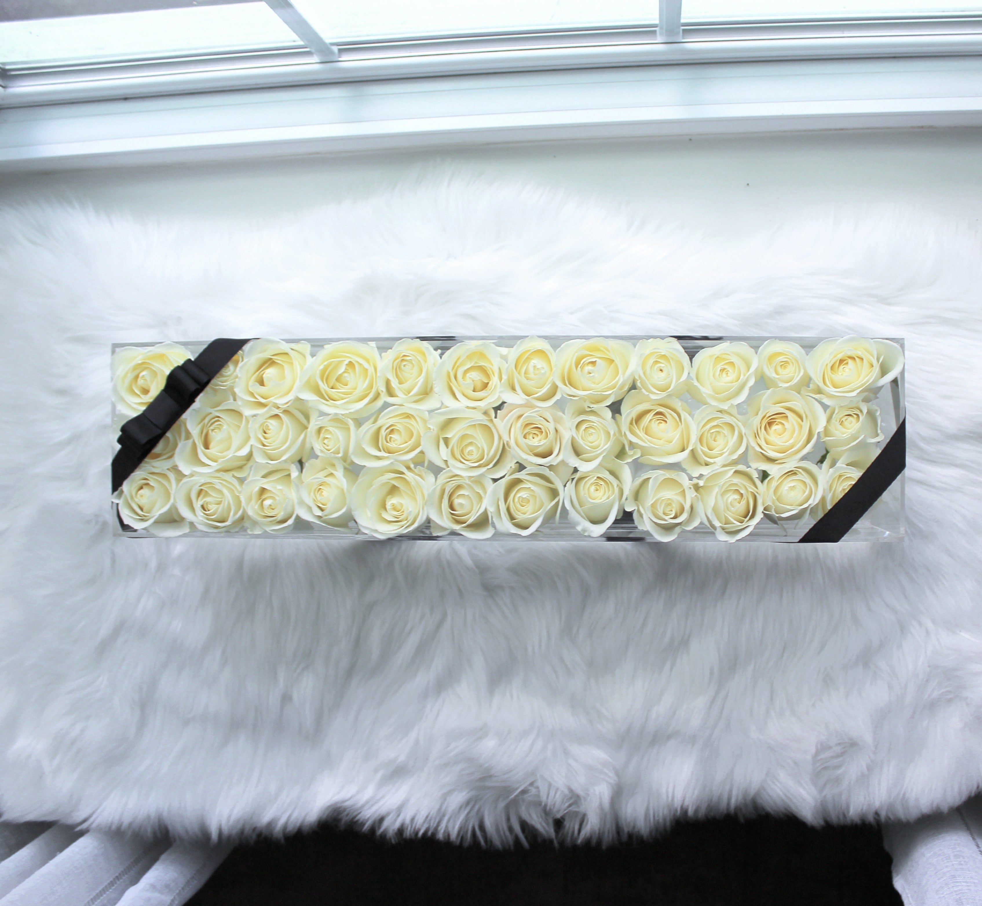 39 Fresh-Cut Rose Bouquet in Luxurious Centerpiece